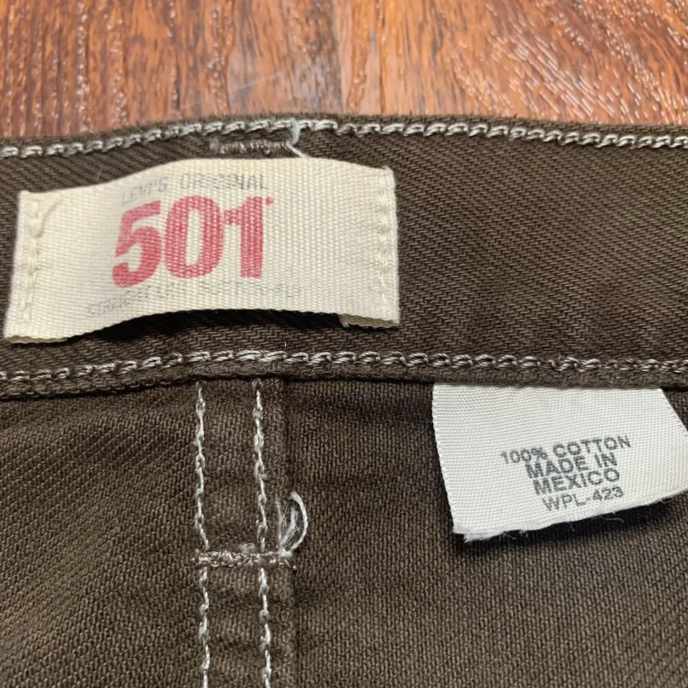 Levis bin d1